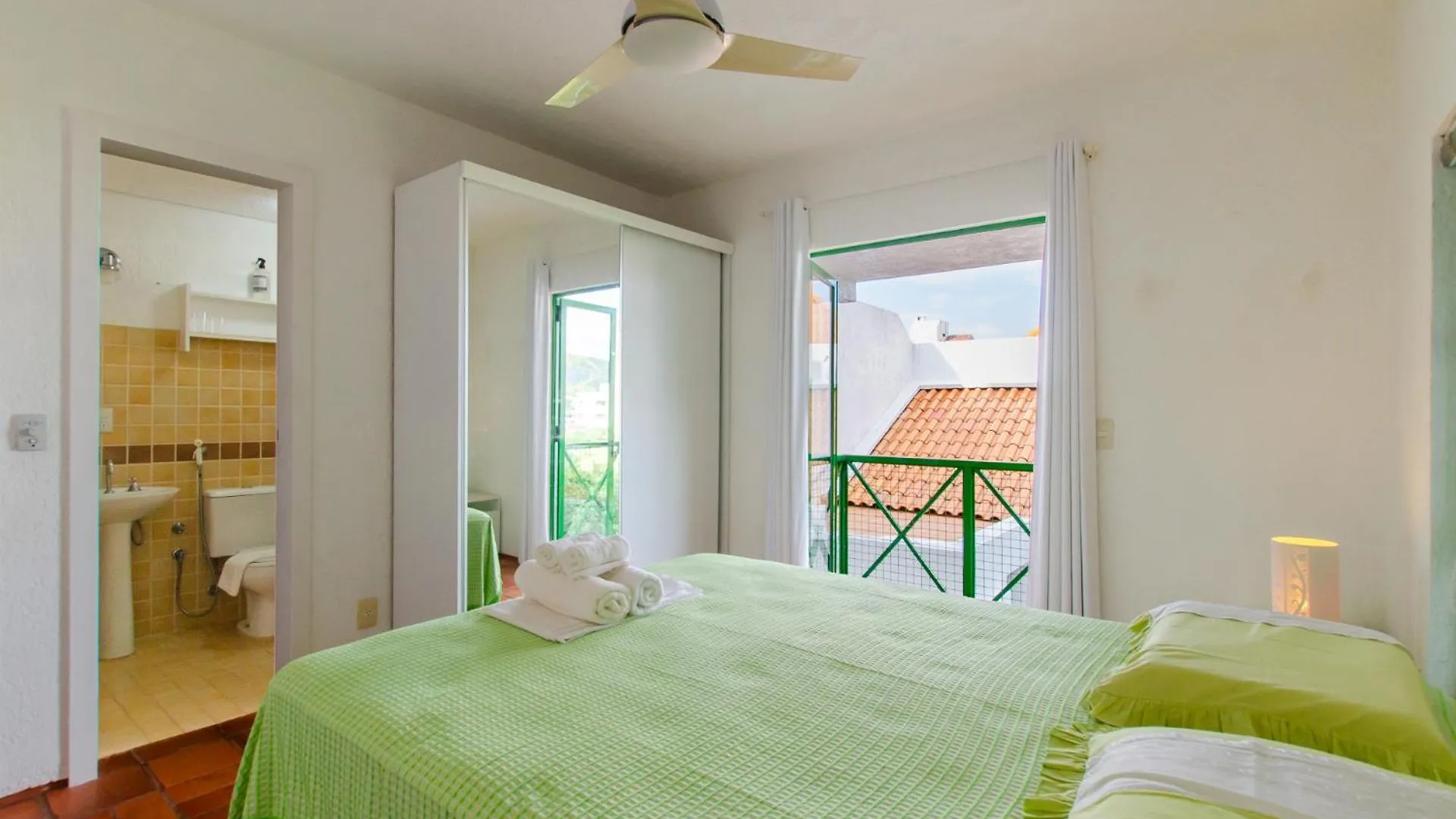 Vilas Da Brava: Duplex Com Churrasqueira Nm5522 Florianópolis